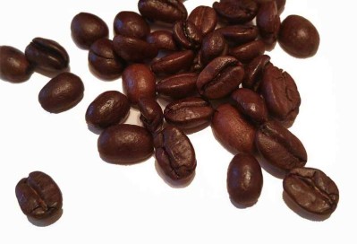 Coffee-Beans-Isolated-on-white